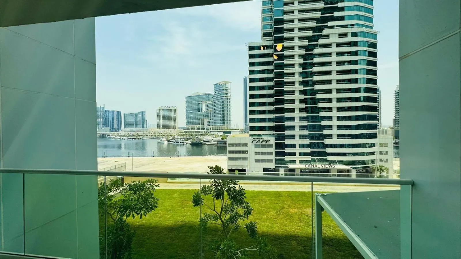 Beautiful Apartment In Damac Reva Residence With Balcony In A Vibrant Area Of Central Downtown Dubai 0*,  United Arab Emirates