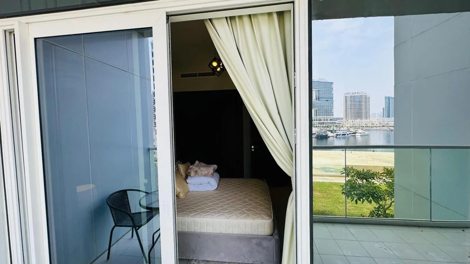 Beautiful Apartment In Damac Reva Residence With Balcony In A Vibrant Area Of Central Downtown Dubai 0*,